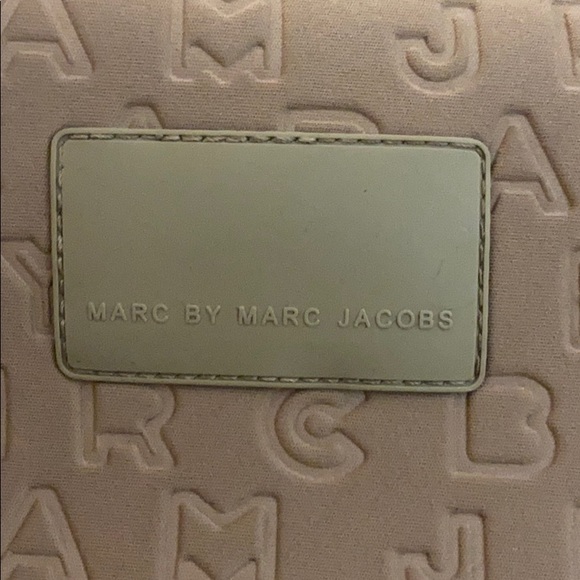 Tan Marc by Marc Jacobs laptop bag - Picture 2 of 6